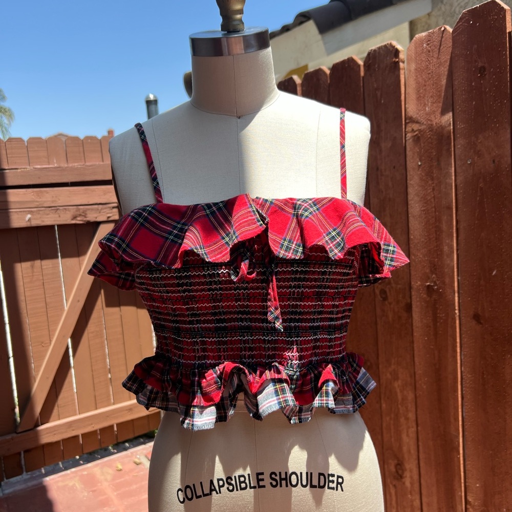 Cute plaid top